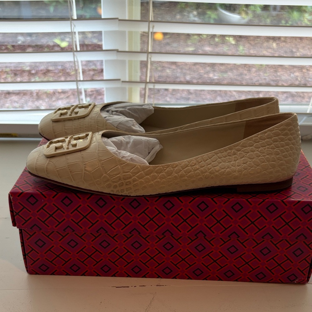 Tory Burch - Picture 5 of 6